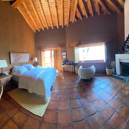ホテル Hacienda Ucazanaztacua パツクアロ エクステリア 写真