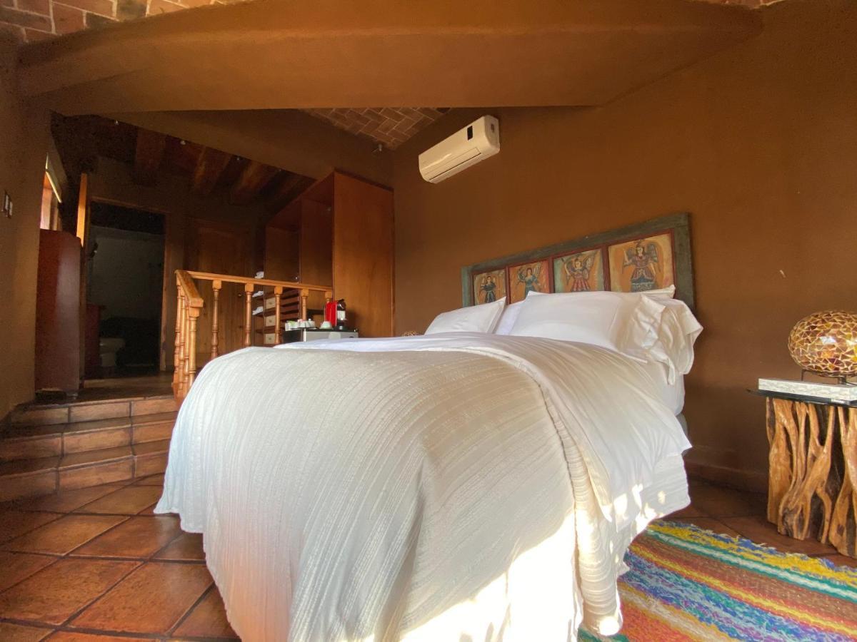 ホテル Hacienda Ucazanaztacua パツクアロ エクステリア 写真