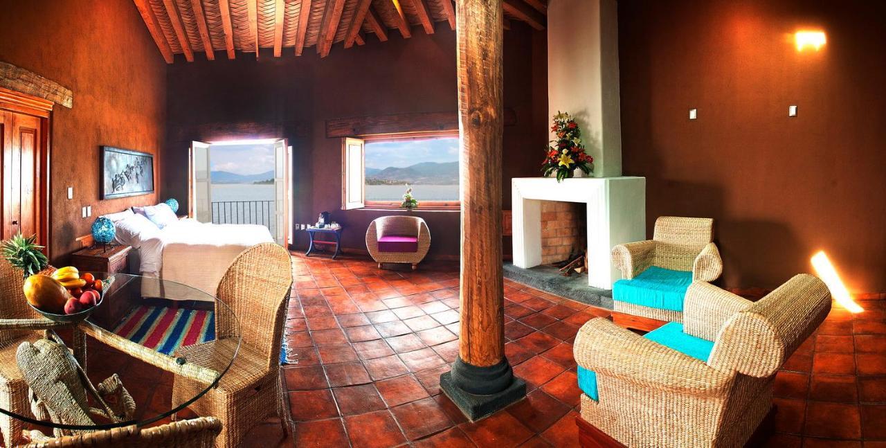 ホテル Hacienda Ucazanaztacua パツクアロ エクステリア 写真