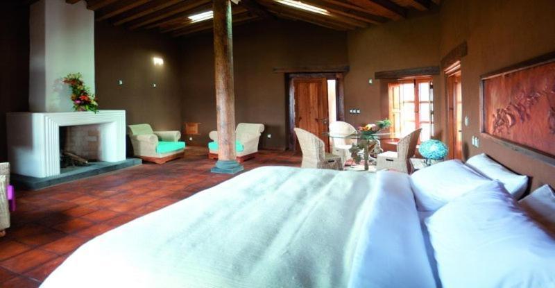 ホテル Hacienda Ucazanaztacua パツクアロ エクステリア 写真