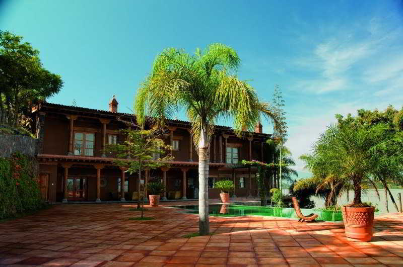 ホテル Hacienda Ucazanaztacua パツクアロ エクステリア 写真